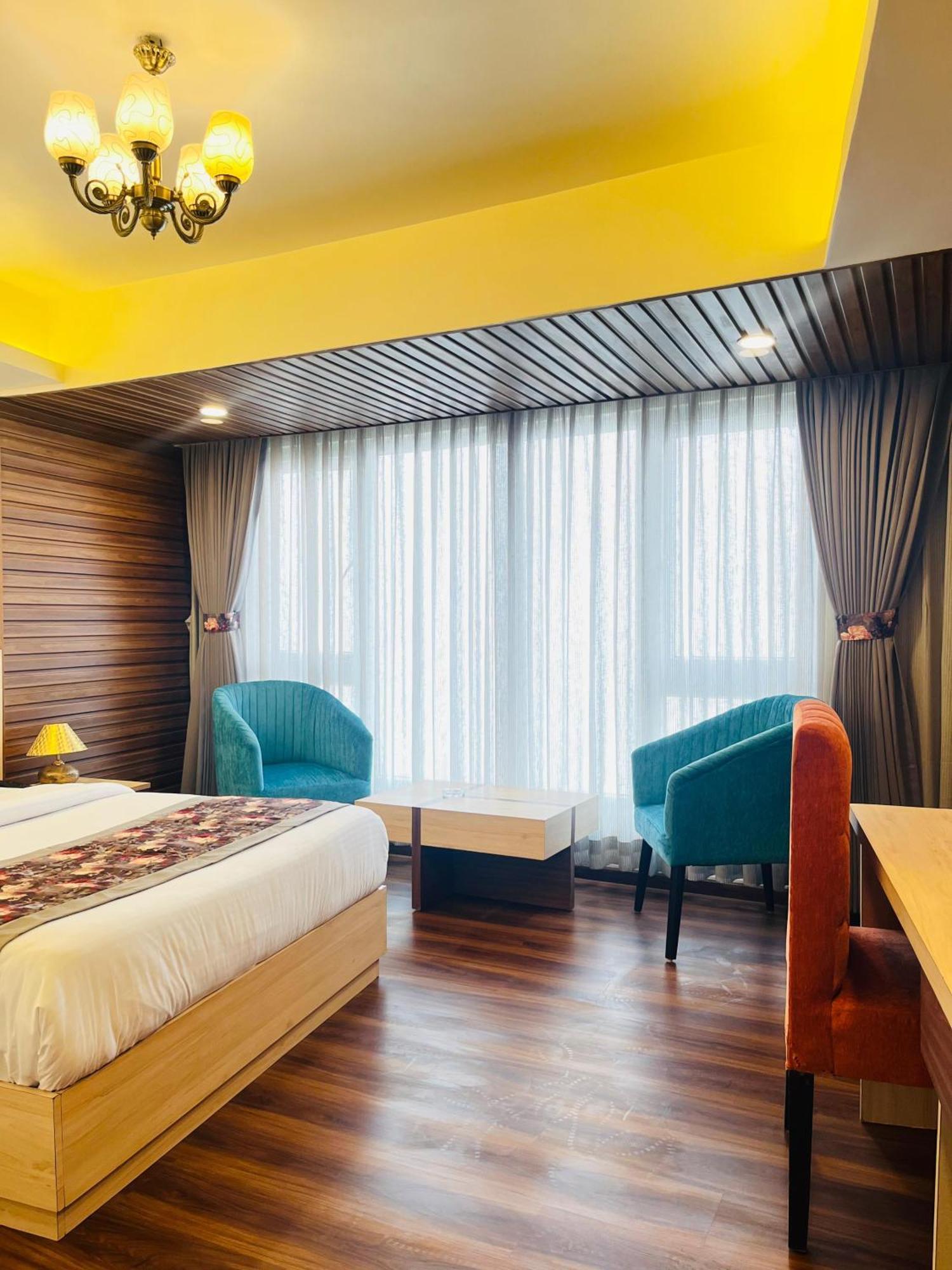 Hotel Broadway Boutique Mall Road Darjeeling - A Luxury Collection - Best Seller Экстерьер фото
